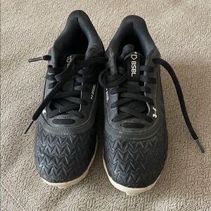 Under Armour Black Textured Sneakers